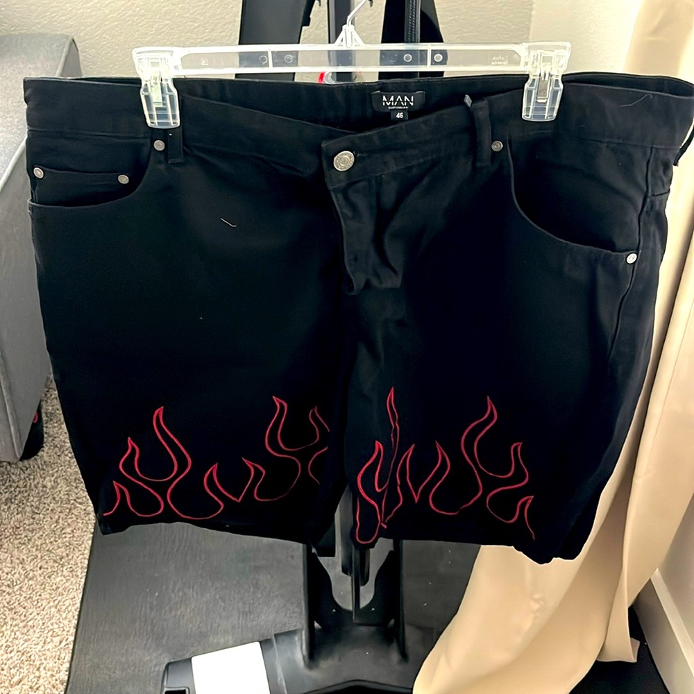 🔥 BoohooMan Flame Shorts (size 46)